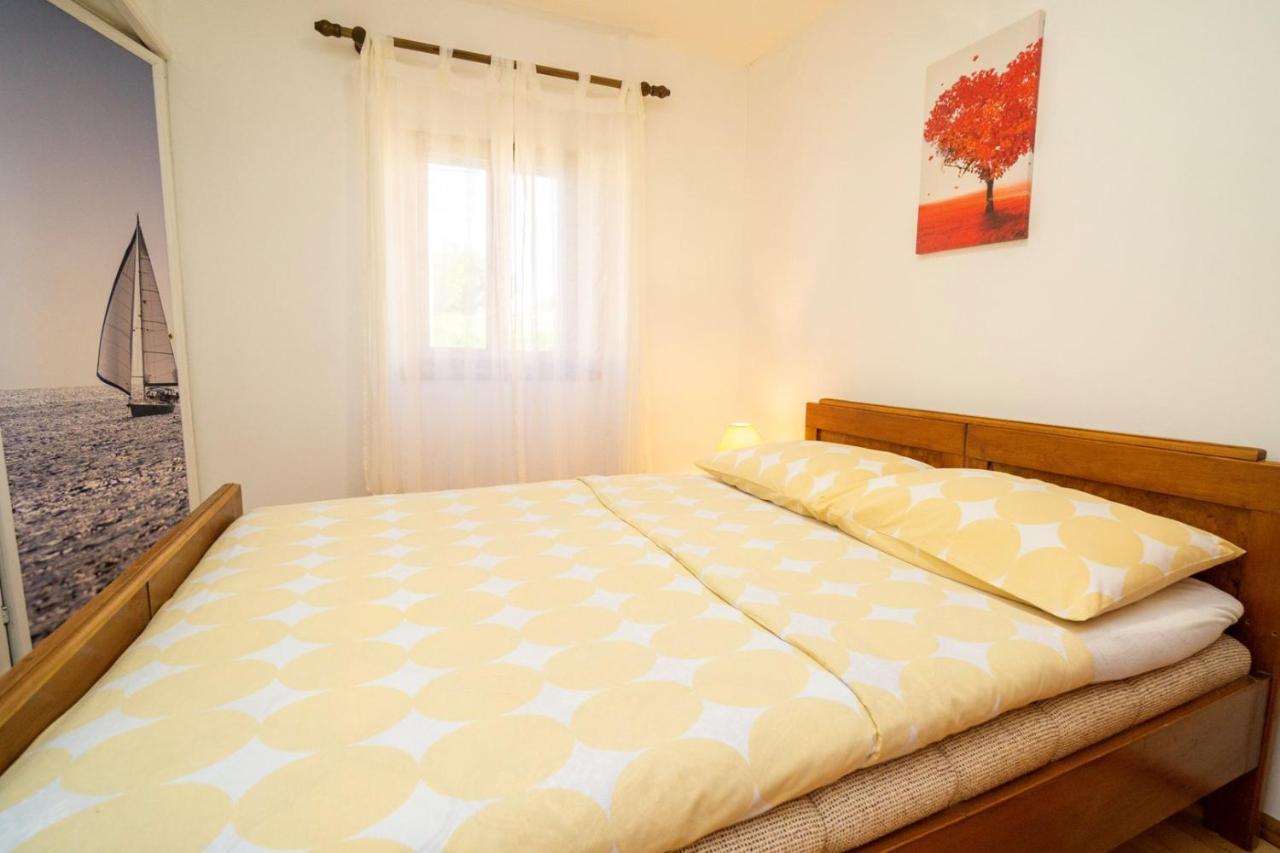 Apartment Nives Umag Eksteriør billede