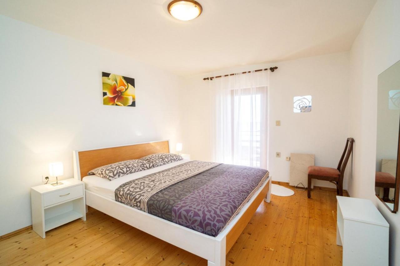 Apartment Nives Umag Eksteriør billede